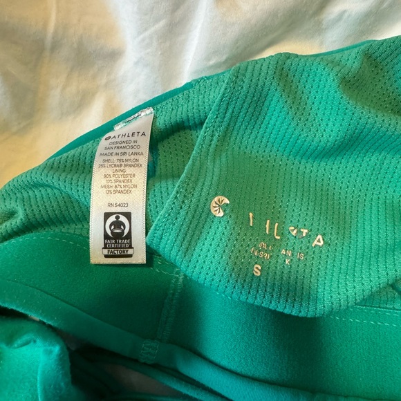 Athleta hyper focused high neck bra A-C in high teal - Picture 3 of 3
